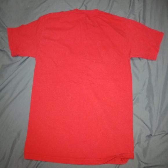Red drury shirt - Picture 2 of 3